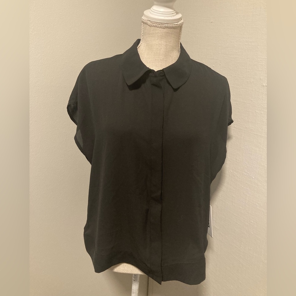 DKNY Black Short-Sleeve Collar Blouse